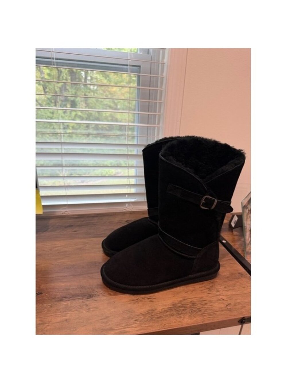 BEARPAW Classic Black Faux-Shearling Winter Boots SIZE 10